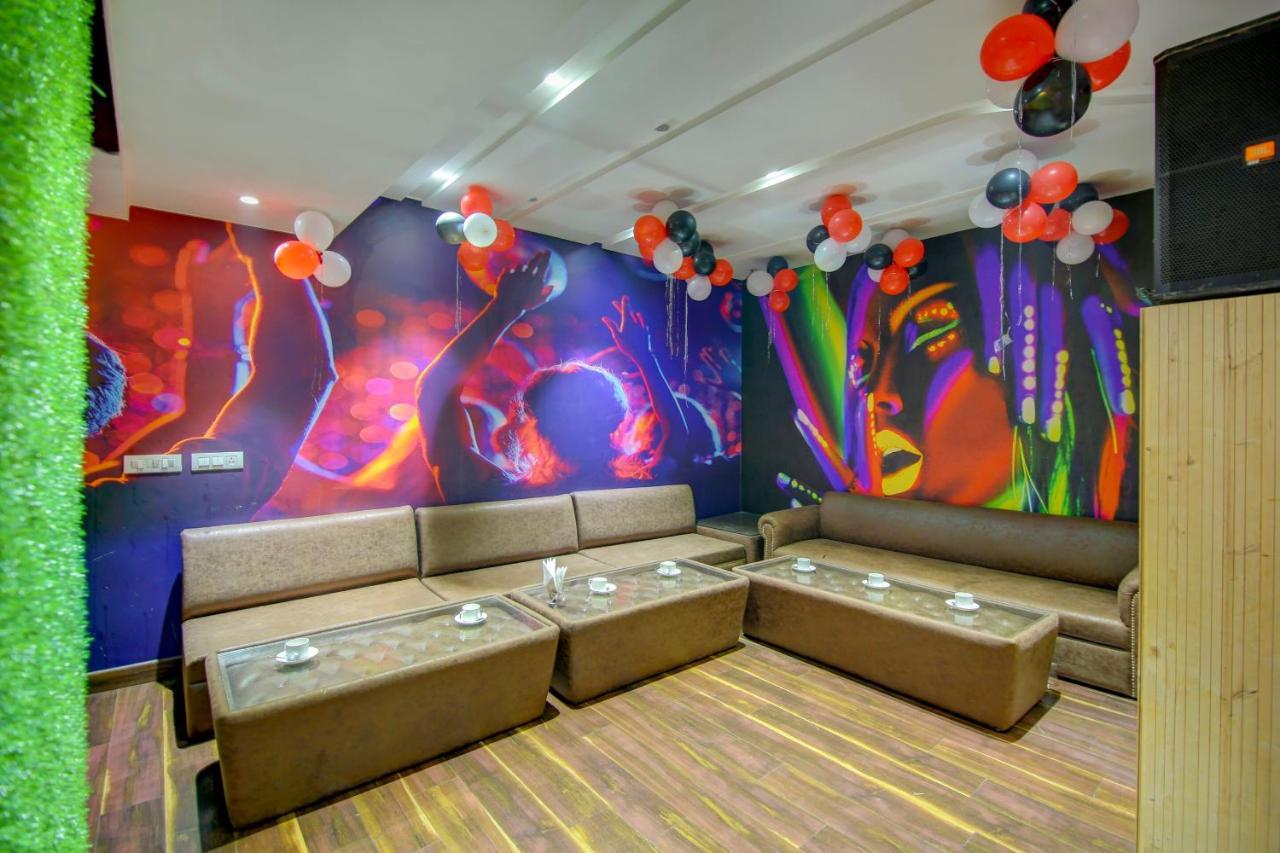 Townhouse Oak Hotel Dev Palace Delhi  Esterno foto
